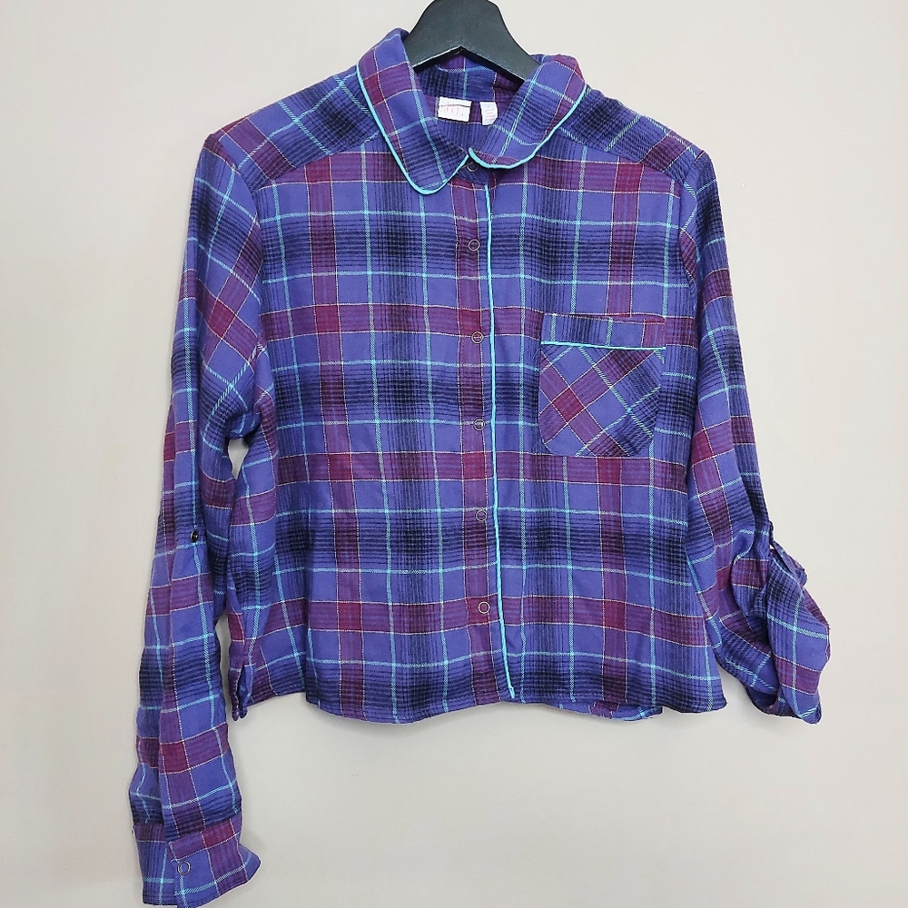 Make + Model plaid snap front crop shirt